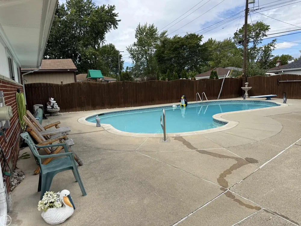21009 Danbury Street Clinton Charter Township, MI 48035