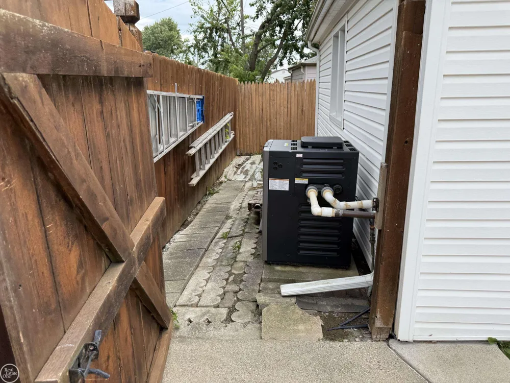 21009 Danbury Street Clinton Charter Township, MI 48035