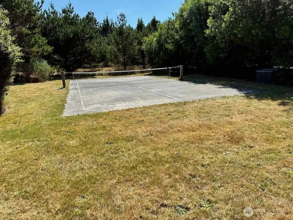 813 Salmonbery Beach Grayland, WA 98547