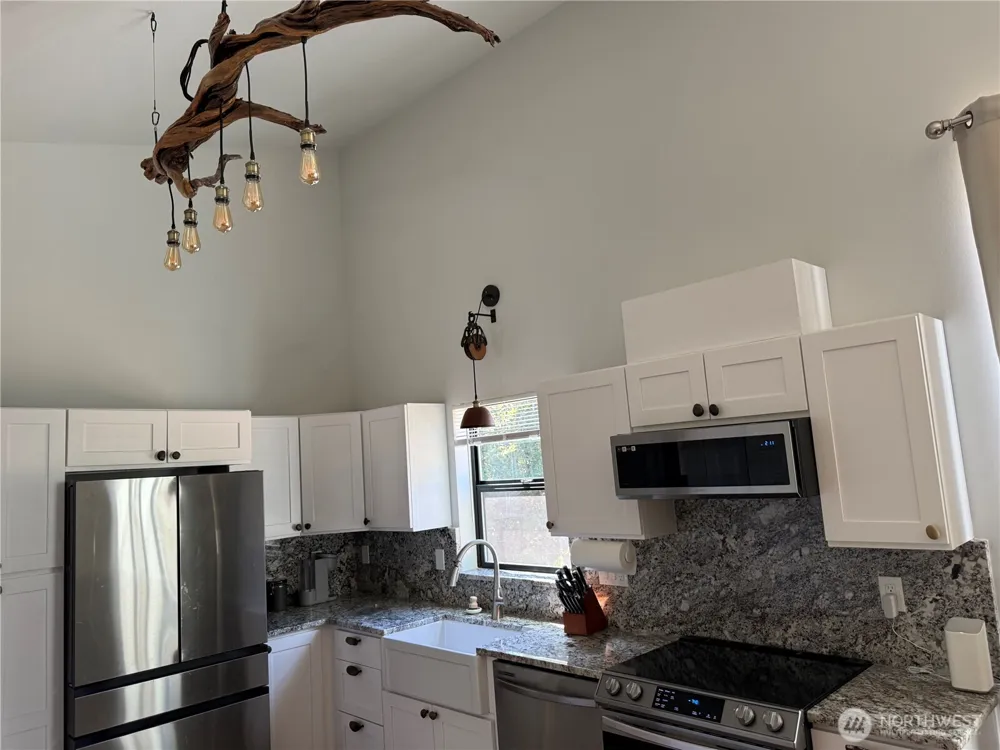 813 Salmonbery Beach Grayland, WA 98547