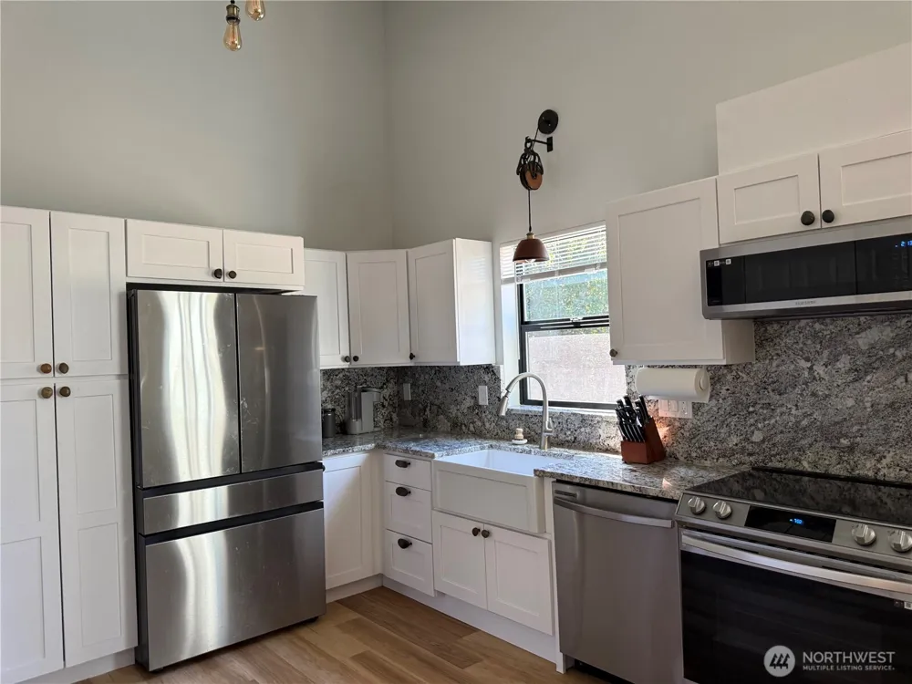 813 Salmonbery Beach Grayland, WA 98547