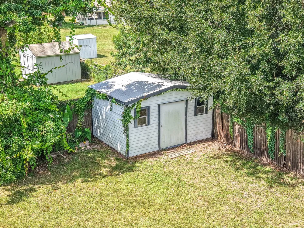 3510 LAKEVIEW DRIVE Sebring, FL 33870