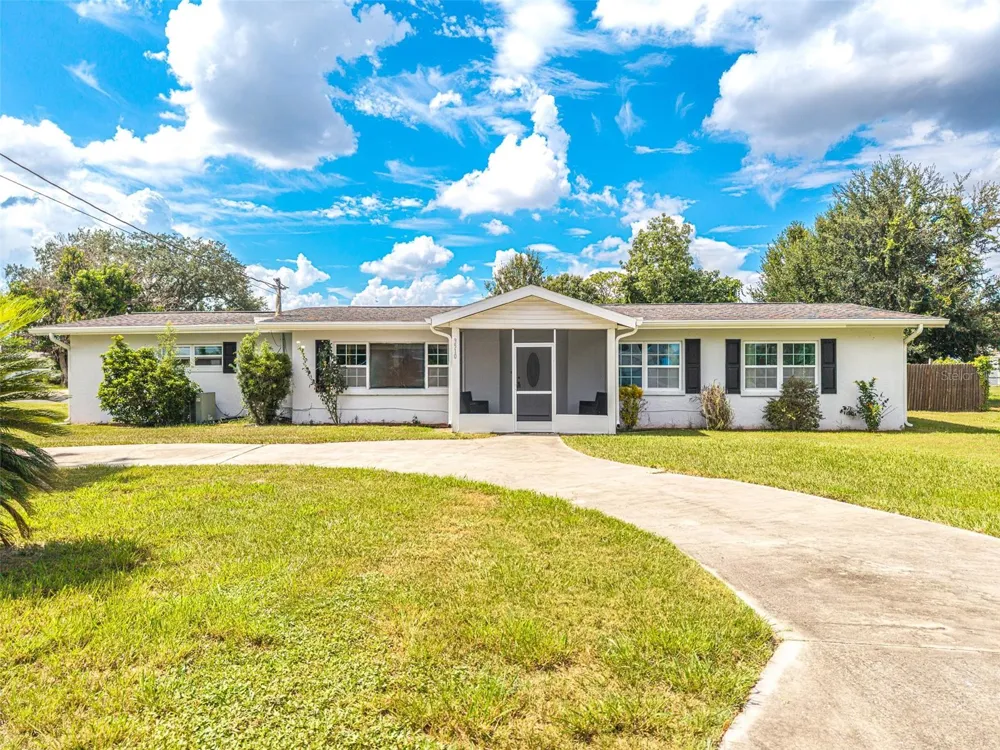 3510 LAKEVIEW DRIVE Sebring, FL 33870