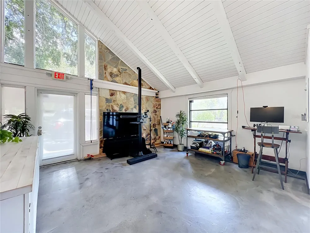 300 MAITLAND AVENUE Altamonte Springs, FL 32701