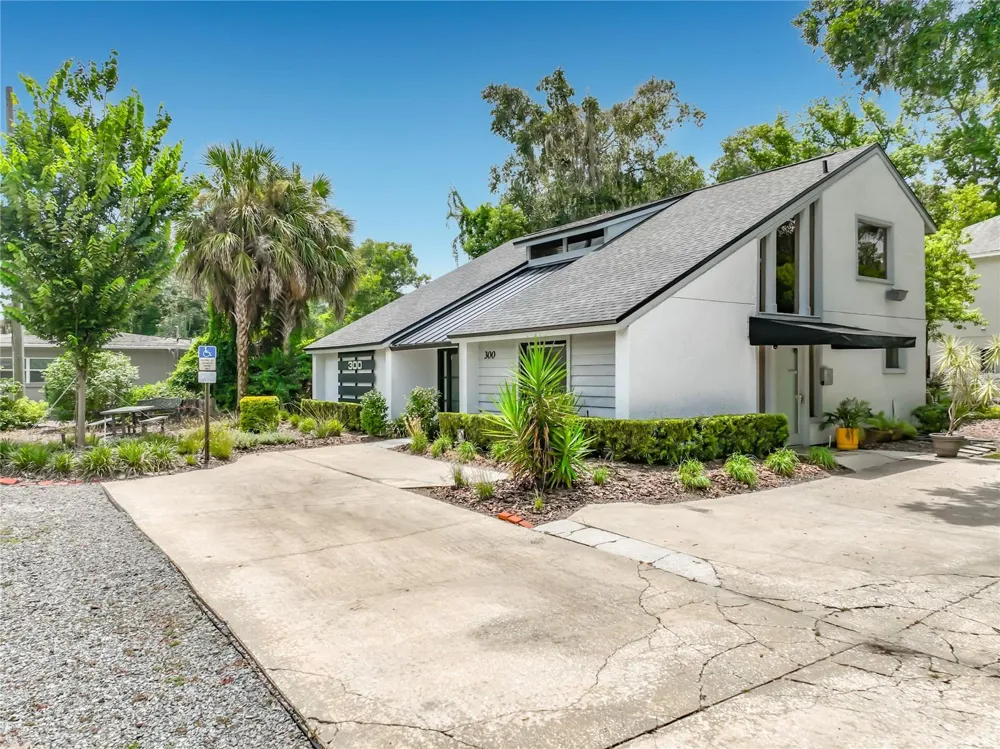 300 MAITLAND AVENUE Altamonte Springs, FL 32701
