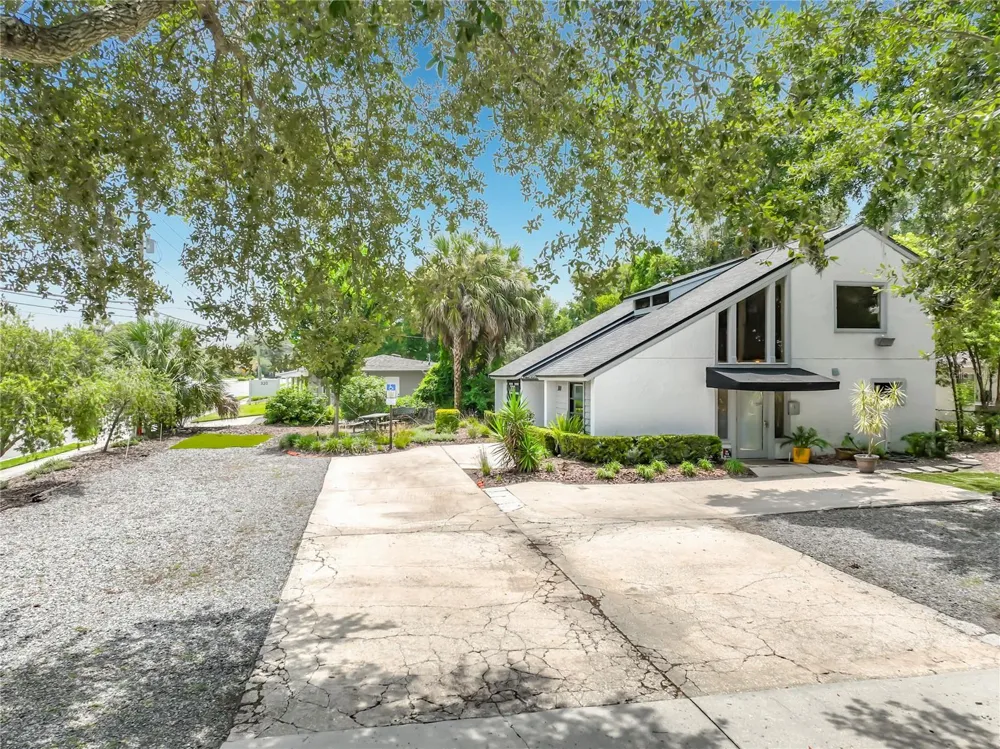 300 MAITLAND AVENUE Altamonte Springs, FL 32701