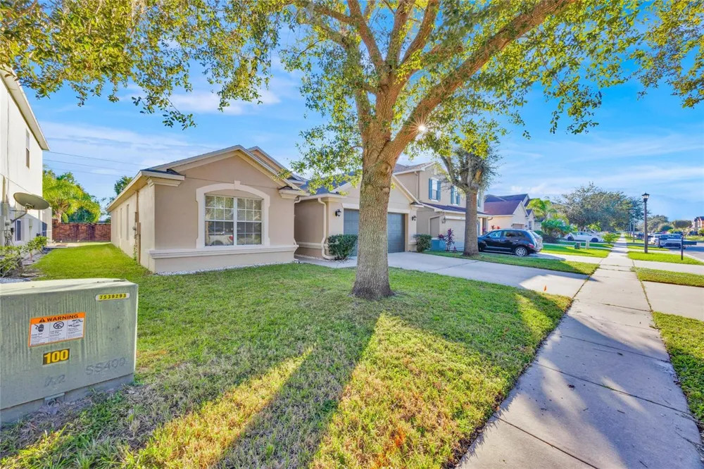 4647 CAVERNS DRIVE Kissimmee, FL 34758