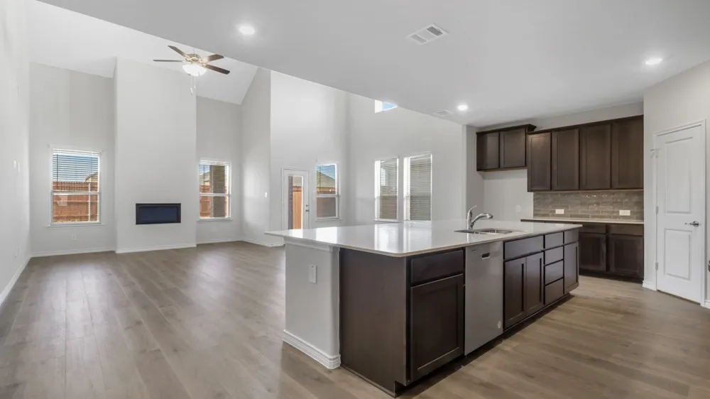 4176 Waldron Trail Forney, TX 75126
