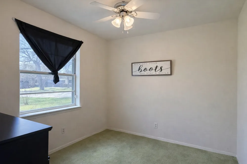639 Yale Drive Lancaster, TX 75134