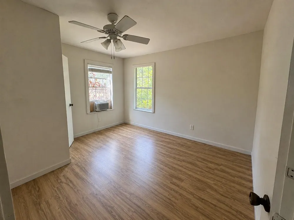 7 Lee Drive Huntsville, TX 77320