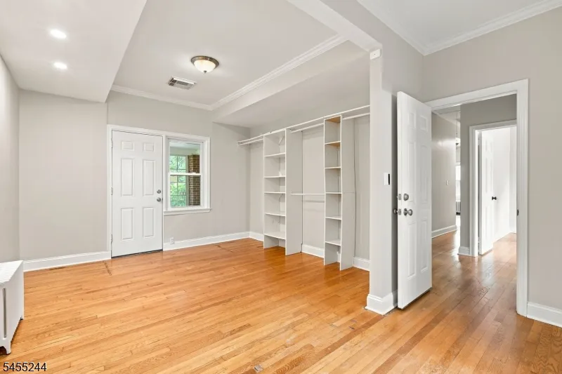 133 Warrenville Rd Green Brook, NJ 08812