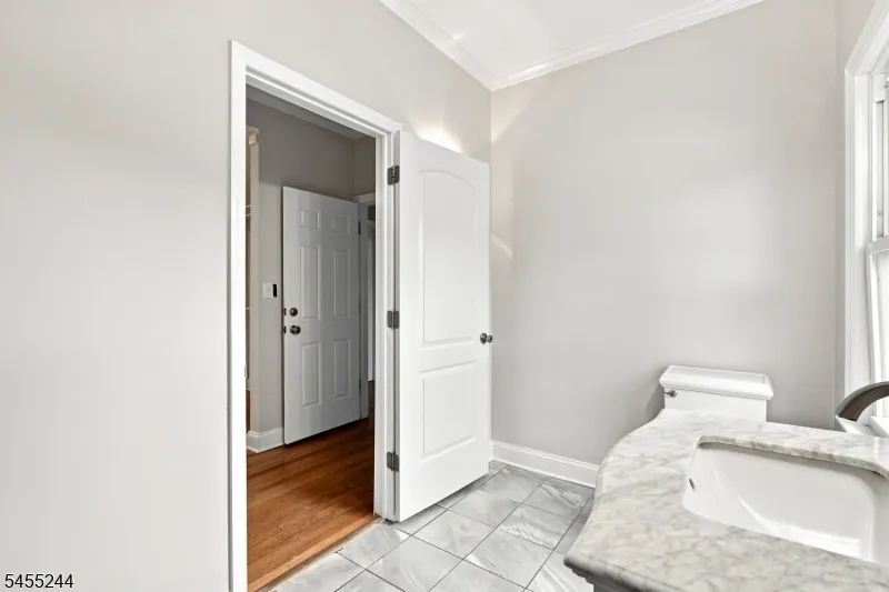 133 Warrenville Rd Green Brook, NJ 08812