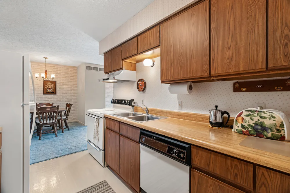 27366 Spaulding Road #6 New Hudson, MI 48165