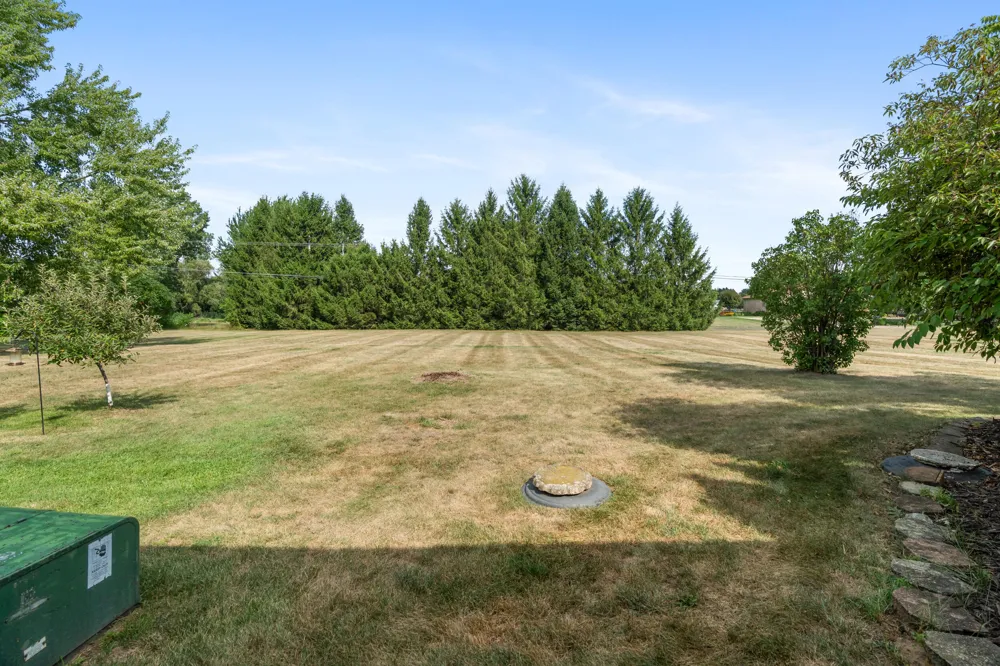 27366 Spaulding Road #6 New Hudson, MI 48165