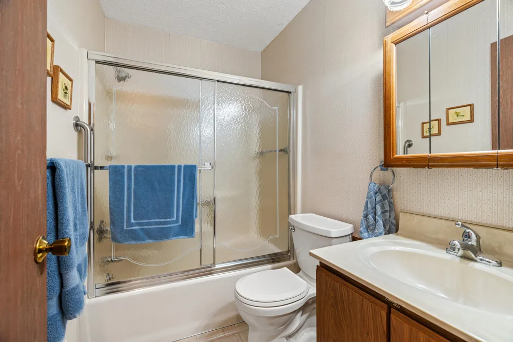 27366 Spaulding Road #6 New Hudson, MI 48165