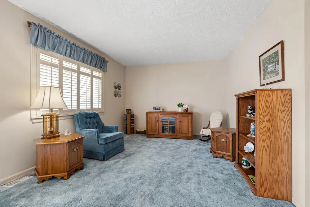 27366 Spaulding Road #6 New Hudson, MI 48165