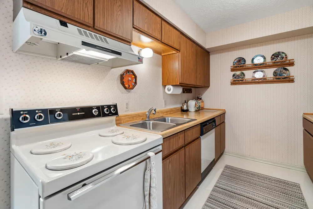 27366 Spaulding Road #6 New Hudson, MI 48165