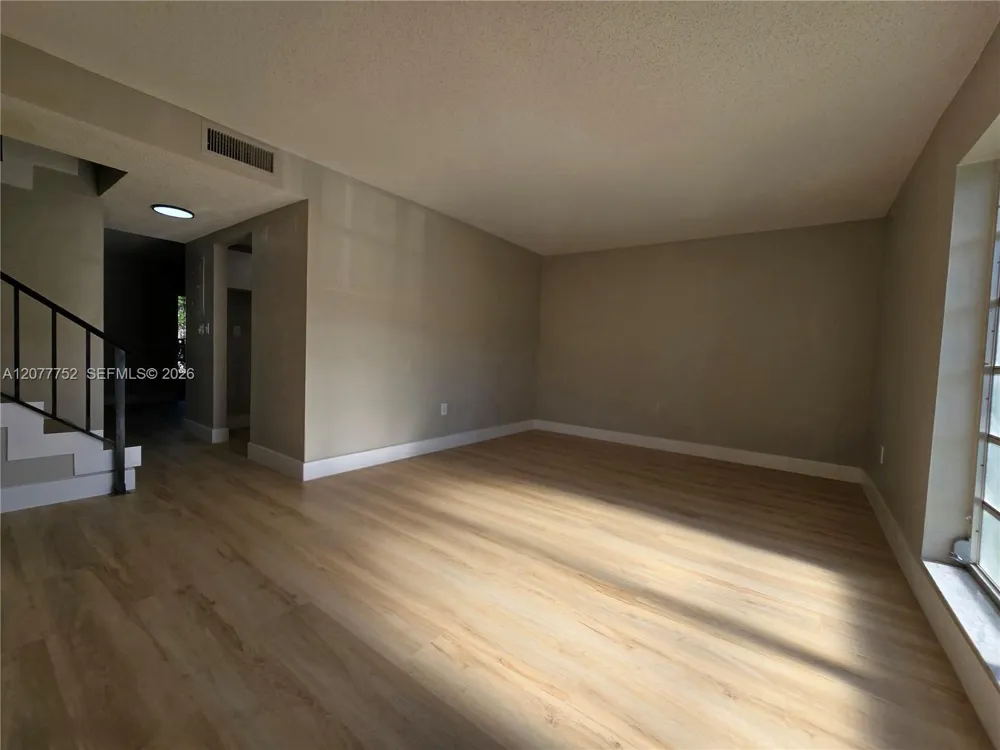 17120 SW 94th Ave #404 Palmetto Bay, FL 33157