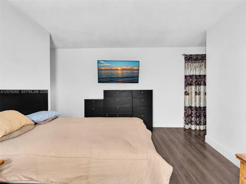 6520 SW 7th Ct North Lauderdale, FL 33068