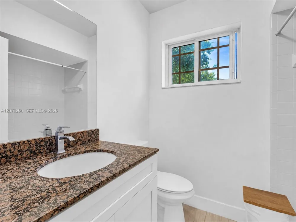 6520 SW 7th Ct North Lauderdale, FL 33068