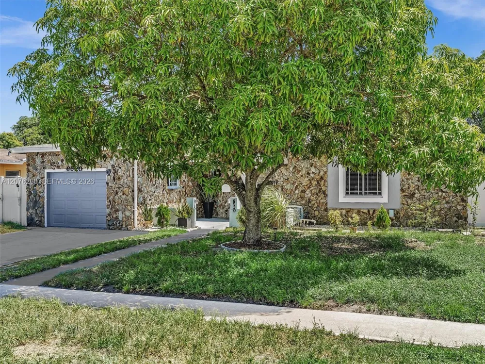 6520 SW 7th Ct North Lauderdale, FL 33068