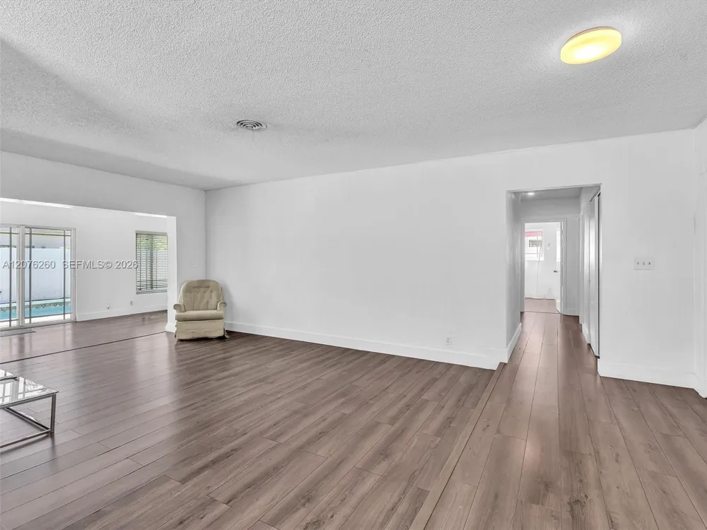 6520 SW 7th Ct North Lauderdale, FL 33068
