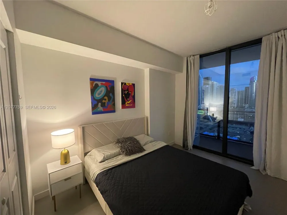 1600 NE 1st Ave #2909 Miami, FL 33132