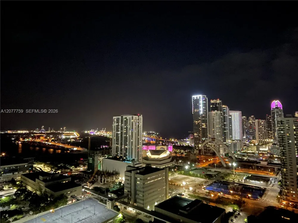 1600 NE 1st Ave #2909 Miami, FL 33132