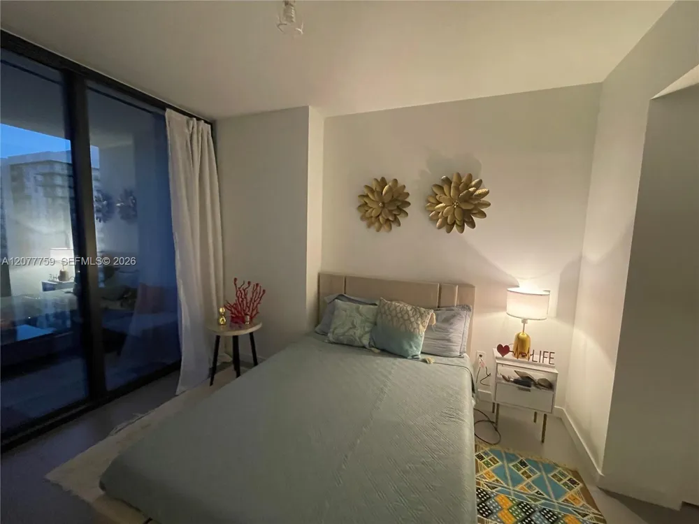1600 NE 1st Ave #2909 Miami, FL 33132