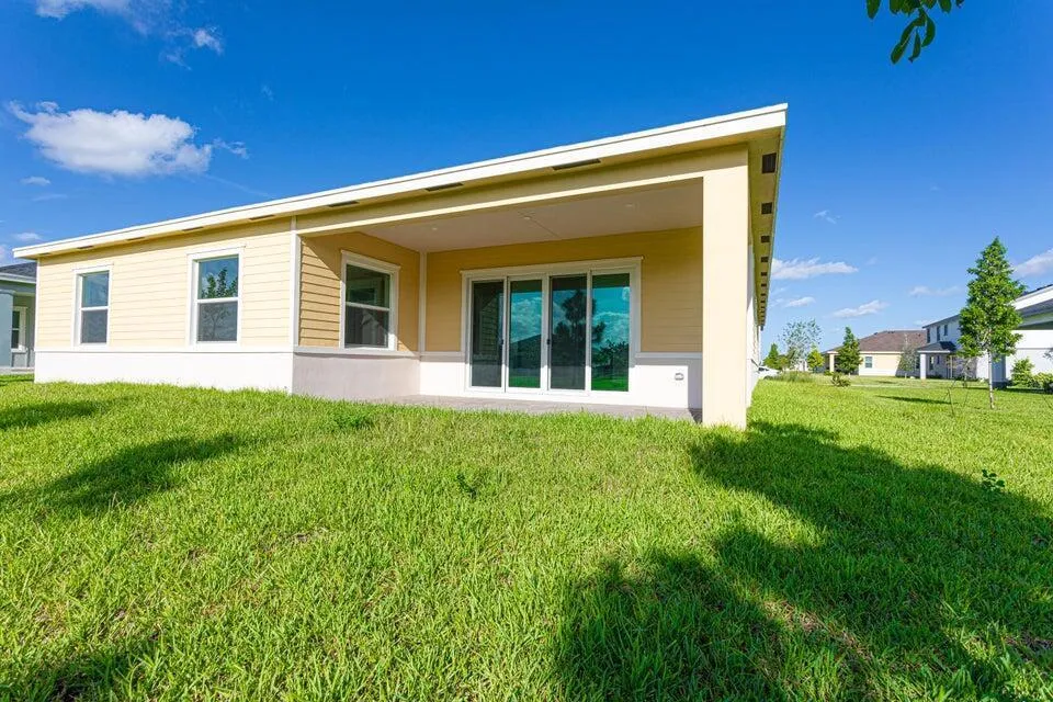 1061 Haywagon Trail Loxahatchee, FL 33470