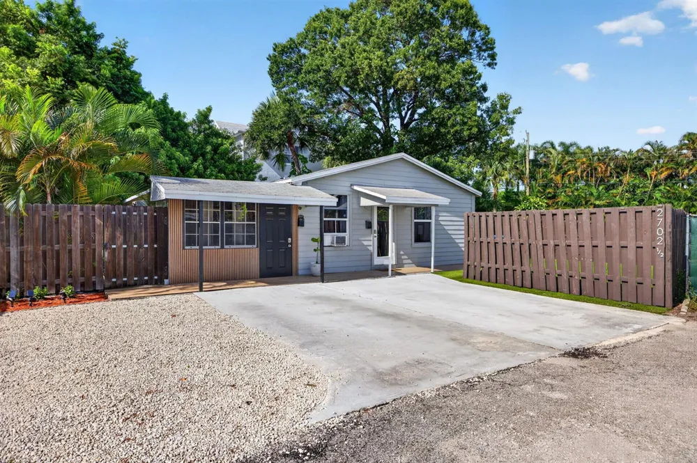 2702 NE 9TH AVENUE #1/2 Wilton Manors, FL 33334