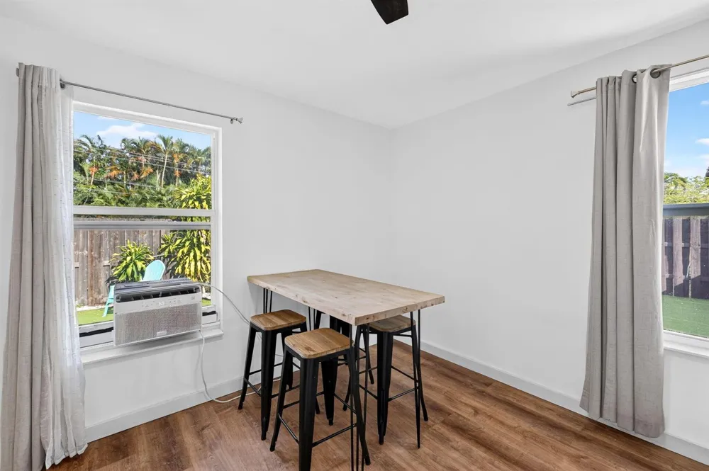 2702 NE 9TH AVENUE #1/2 Wilton Manors, FL 33334