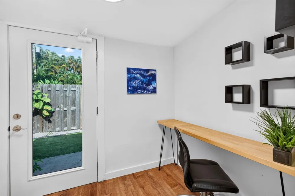 2702 NE 9TH AVENUE #1/2 Wilton Manors, FL 33334