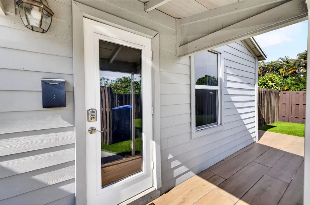 2702 NE 9TH AVENUE #1/2 Wilton Manors, FL 33334