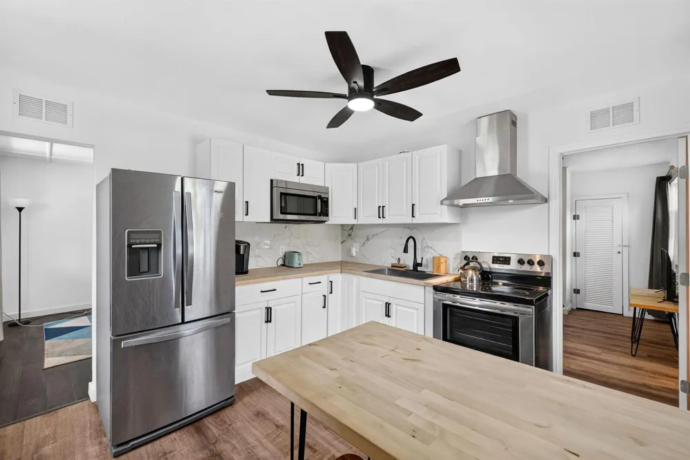 2702 NE 9TH AVENUE #1/2 Wilton Manors, FL 33334