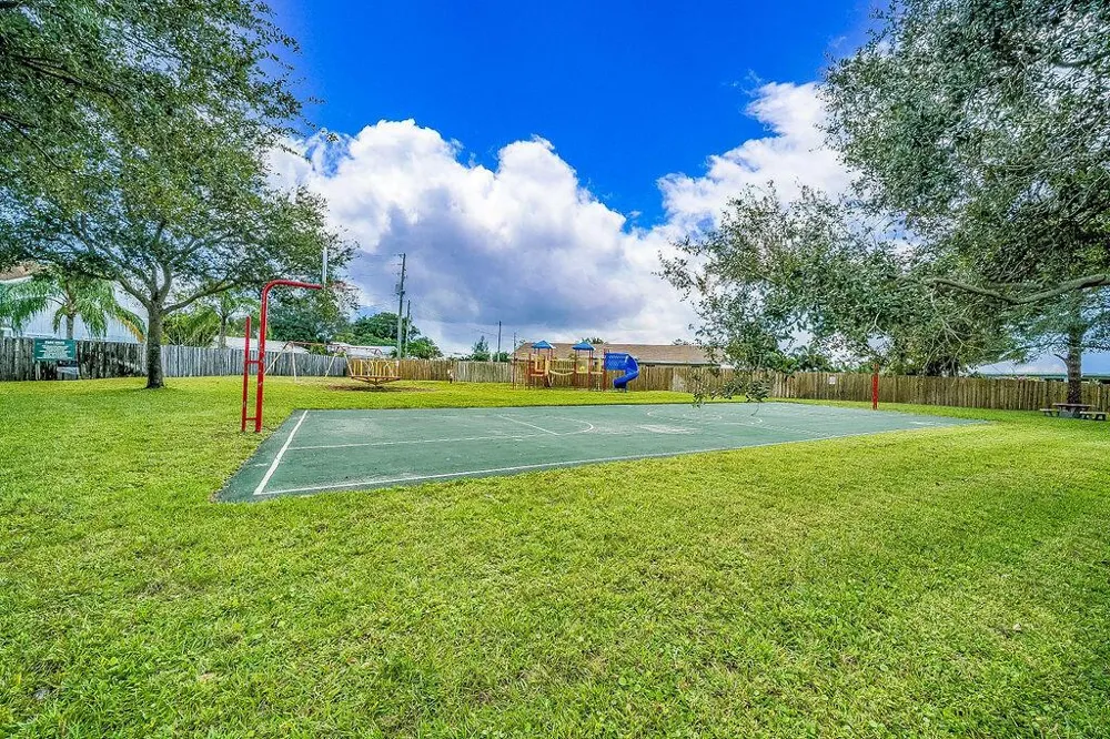 6207 Riverwalk Lane #5 Jupiter, FL 33458
