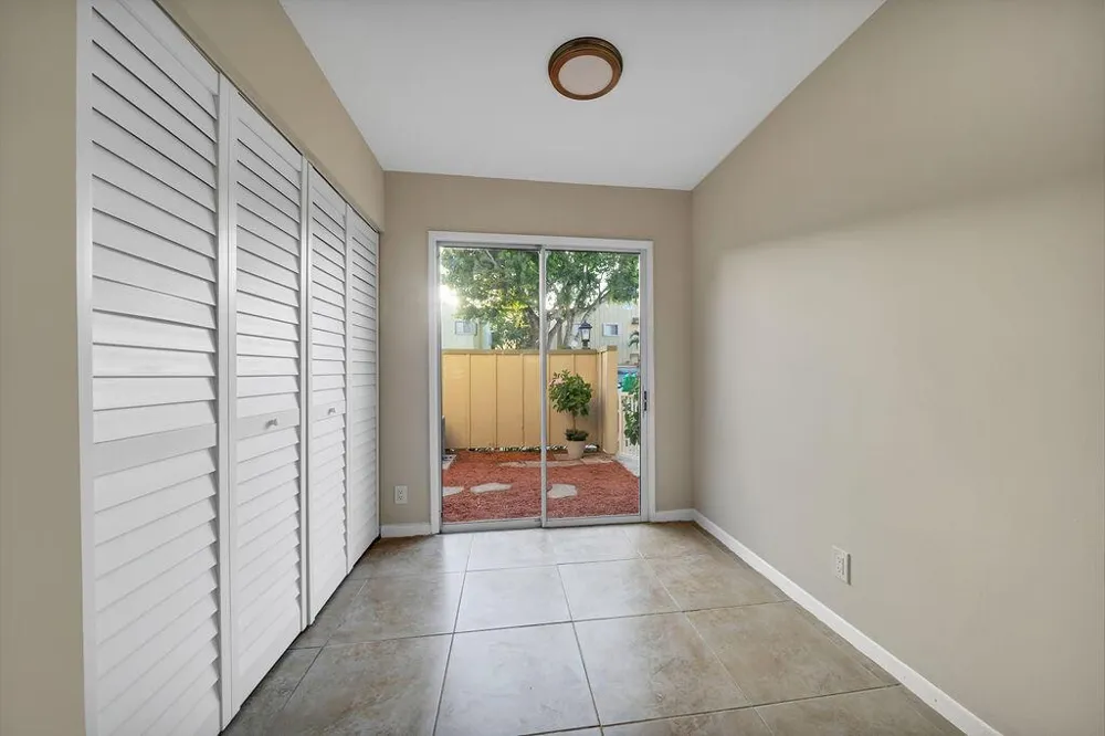 6207 Riverwalk Lane #5 Jupiter, FL 33458