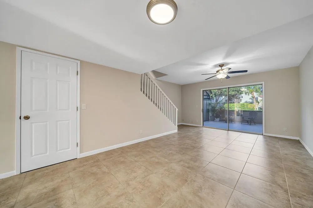 6207 Riverwalk Lane #5 Jupiter, FL 33458
