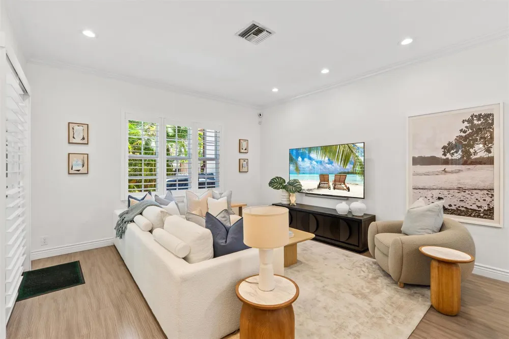 1027 Coralina Lane Delray Beach, FL 33483
