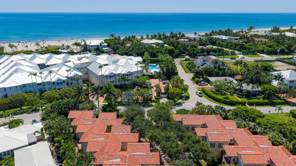 1027 Coralina Lane Delray Beach, FL 33483