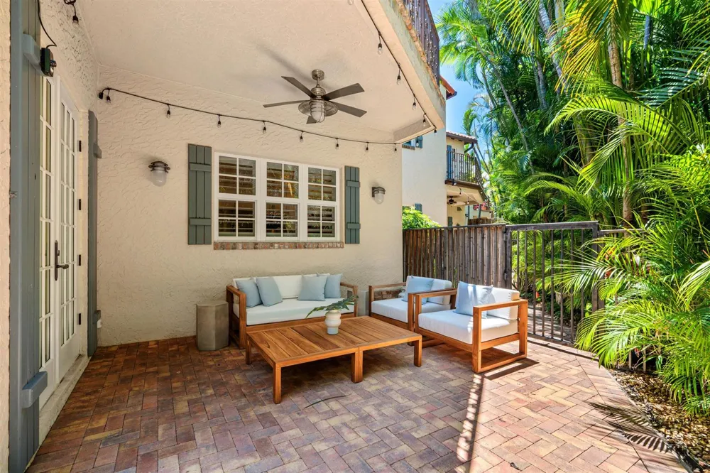 1027 Coralina Lane Delray Beach, FL 33483