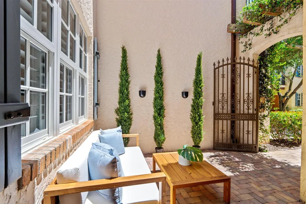 1027 Coralina Lane Delray Beach, FL 33483