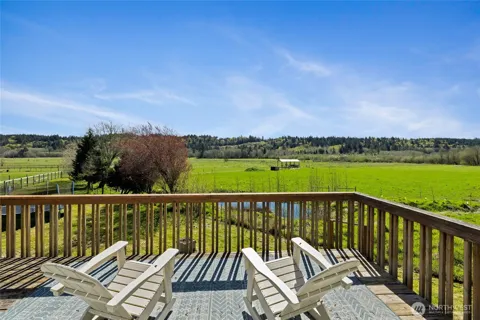 591 W Shelton Valley Road