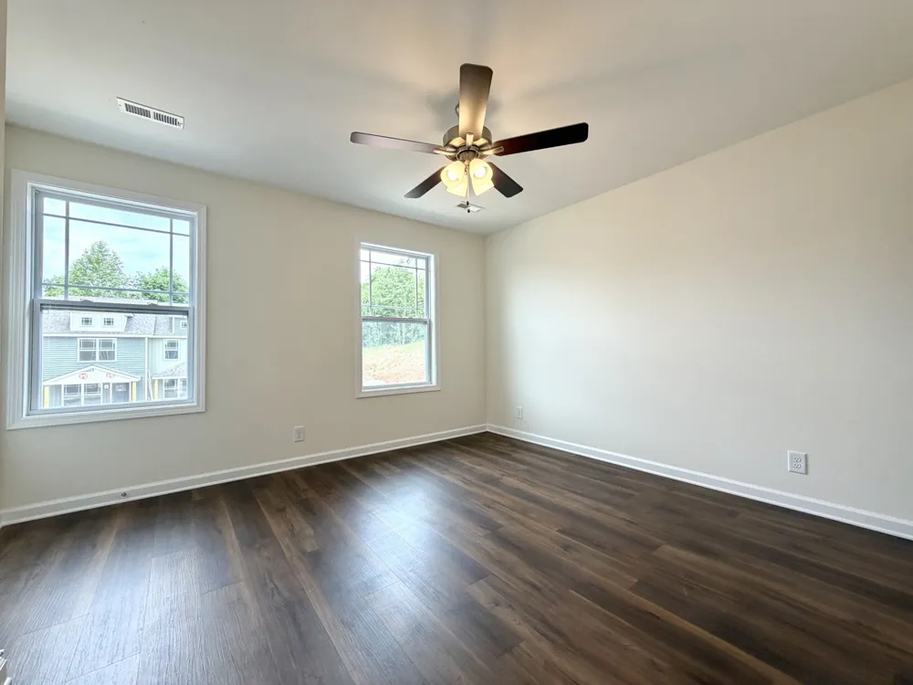 910 Peaceful Pl Clarksville, TN 37040