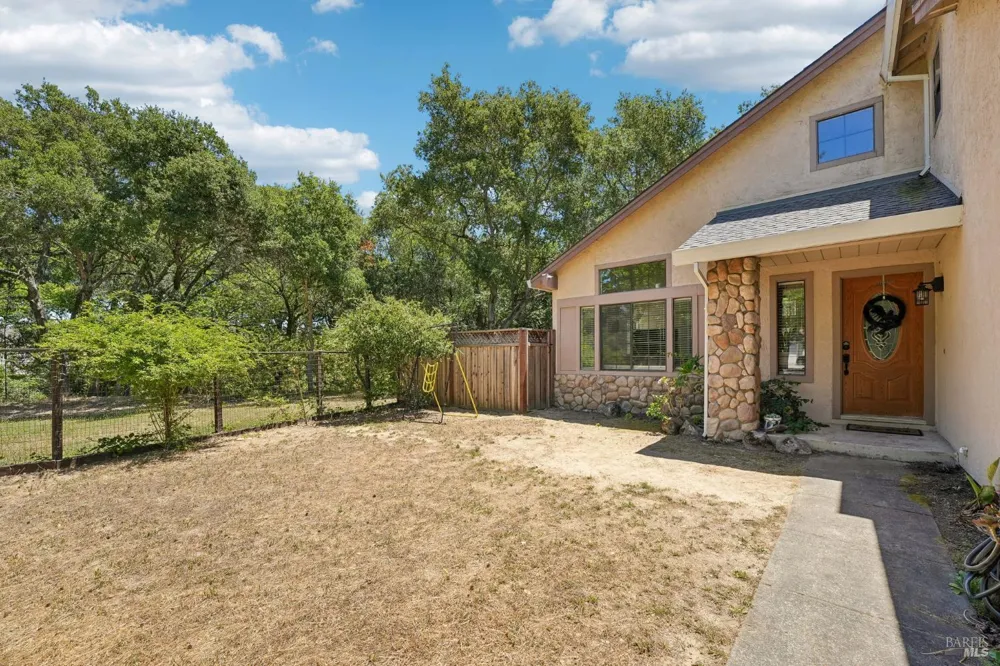149 Cottontail Way Windsor, CA 95492
