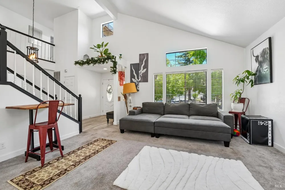 149 Cottontail Way Windsor, CA 95492
