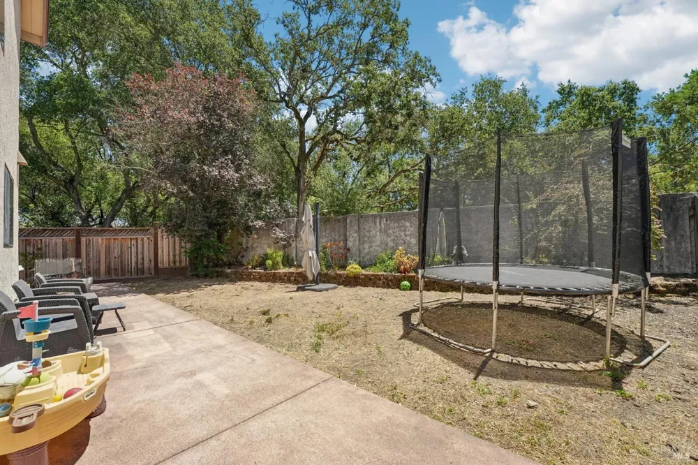 149 Cottontail Way Windsor, CA 95492