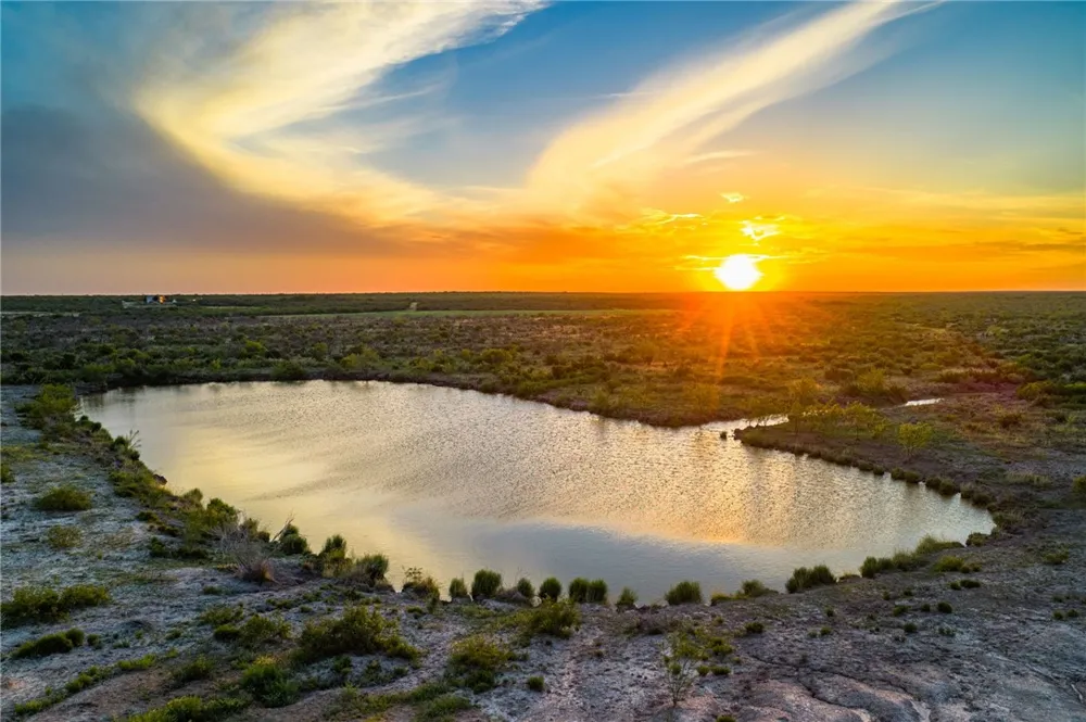 2750 FM 624 Tilden, TX 78072