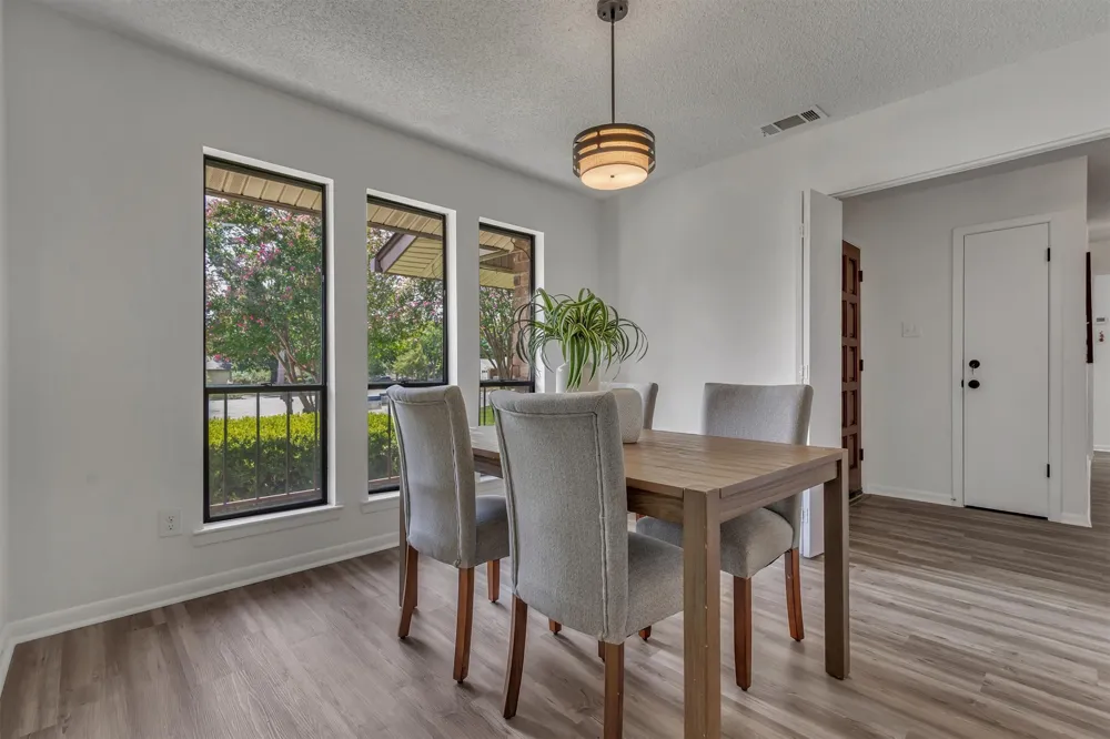 1610 Karen Cove Round Rock, TX 78664