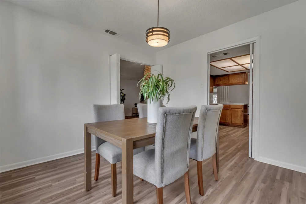 1610 Karen Cove Round Rock, TX 78664